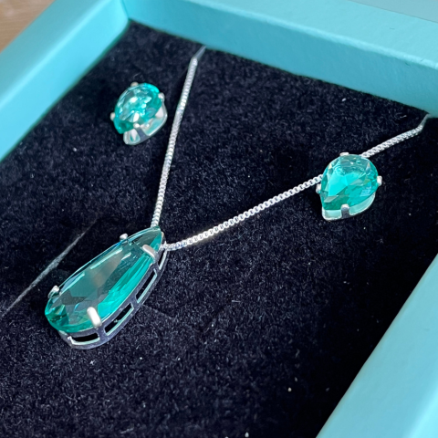 Conjunto Emerald Tear®